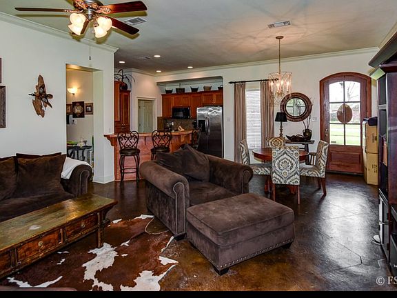4th image of 2192 Woodland Ct