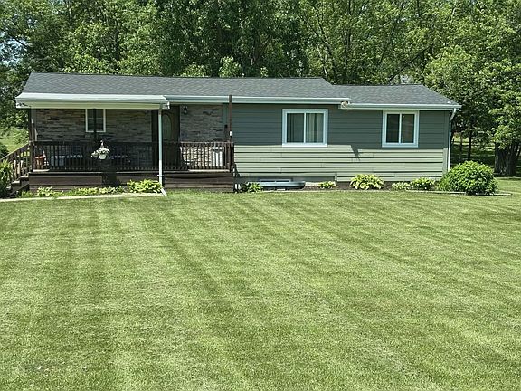 3rd image of 4112 E Vermontville Hwy