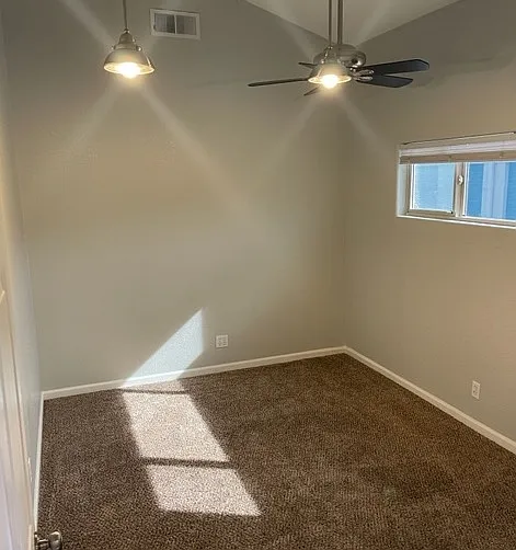 Updated 2 bdrm, 1 bth in Jackson — Photo 3