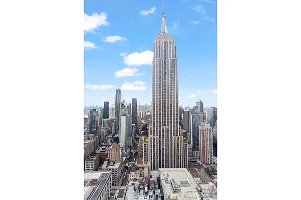 Rented by Nest Seekers International | media 11