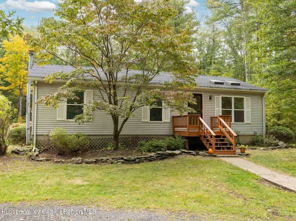 41 Dooley Drive, Saugerties, NY 12477