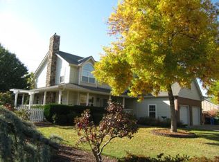 3098 Duck Horn Dr, Eugene, OR 97404