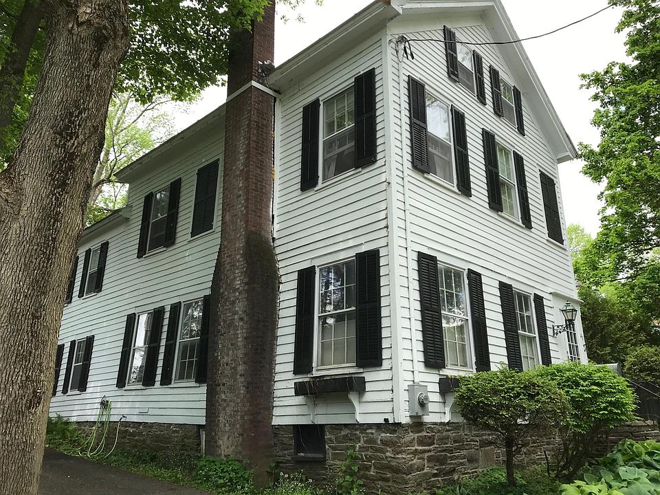 1st image of 43 Lake St