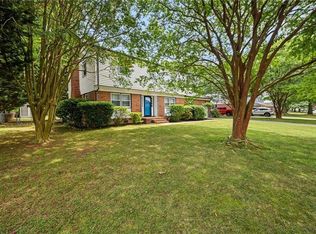 740 Yorkshire Dr, Virginia Beach, VA 23452