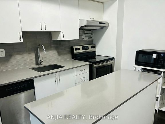 3rd image of 155 William Duncan Rd #2