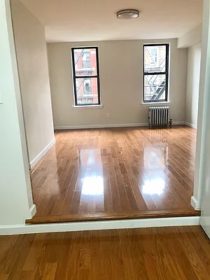 Rented by Warren T Real Estate Corp. | media 13