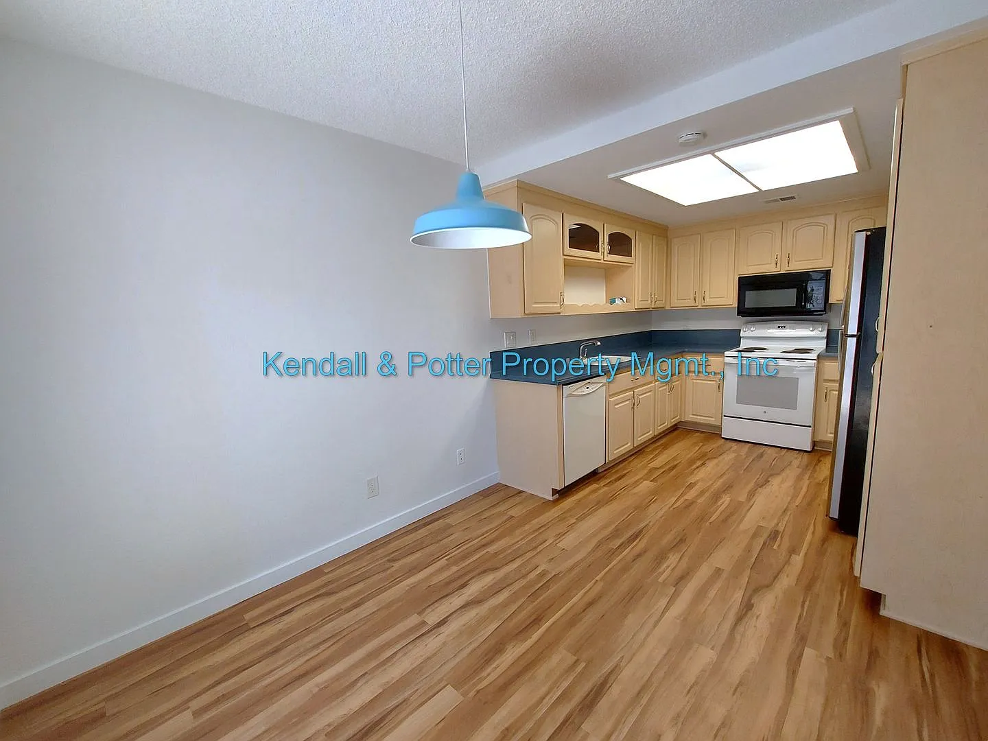 Quiet Setting 2BR 1BA in Soquel Knolls — Photo 4