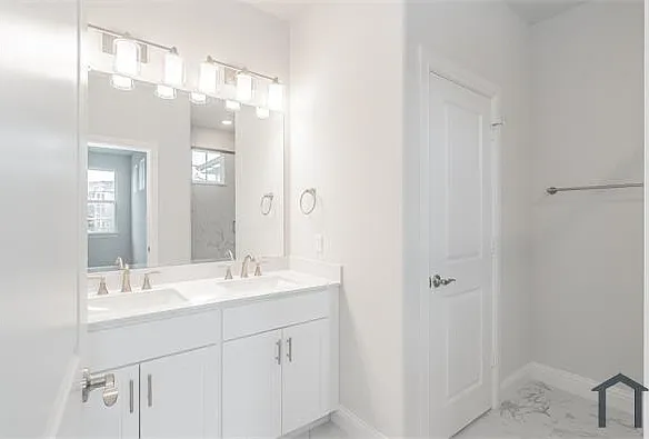 9609 Thorncrown Ln — Photo 17