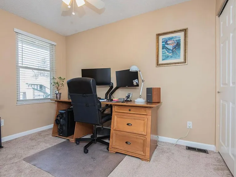 2032 Silent Spring Dr — Photo 10