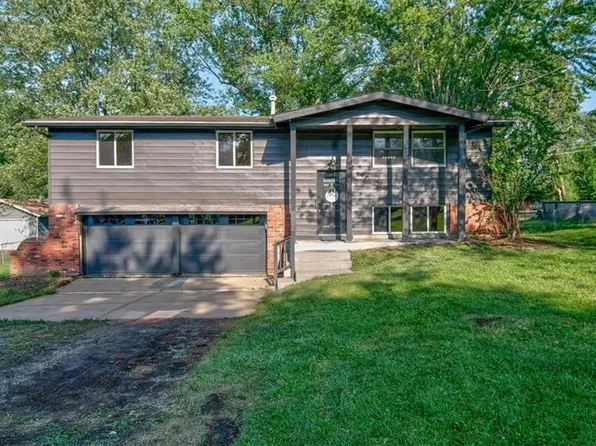 117 Belinda Cir, Peculiar, MO 64078