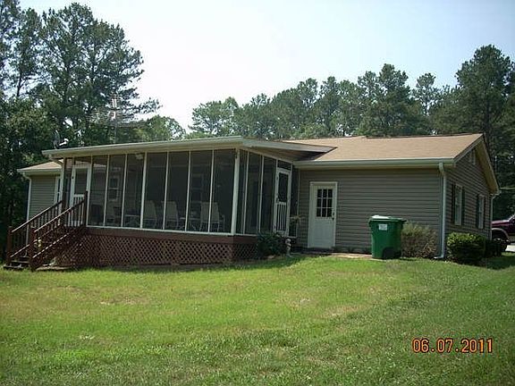 4th image of 2560 Glendale Dr NE