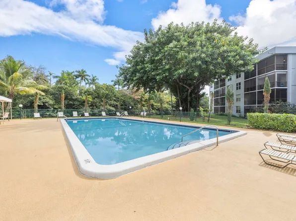 113 ROYAL PARK Drive #1H, Oakland Park, FL 33309