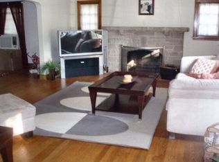 2733 N Lefeber Ave, Wauwatosa, WI 53210