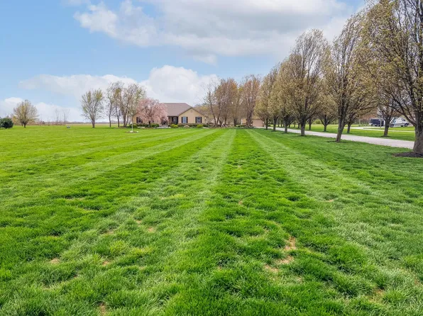 2346 Weigand Rd, Lockbourne, OH 43137