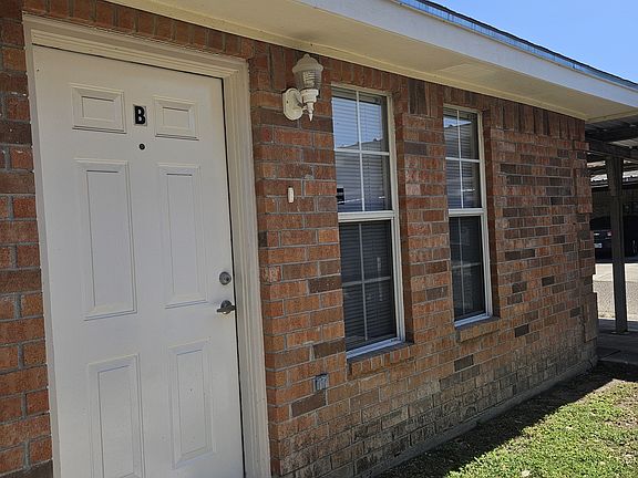 2nd image of 2618 Fort Brown Ave APT B