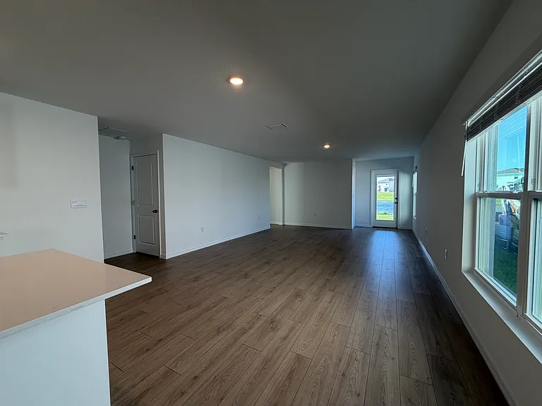 5253 Berry Bay Ave — Photo 9