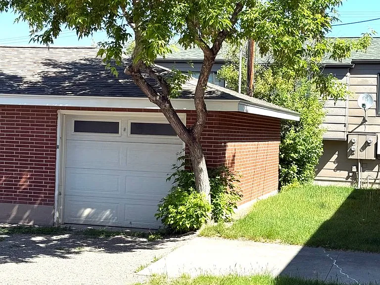 22 S. Montana Ave — Photo 3