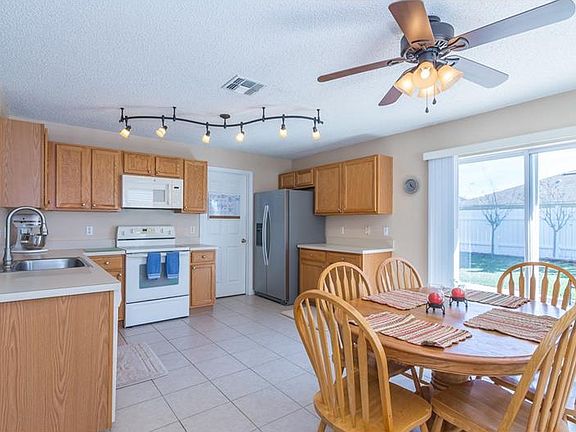 2nd image of 825 Clifton Hills St