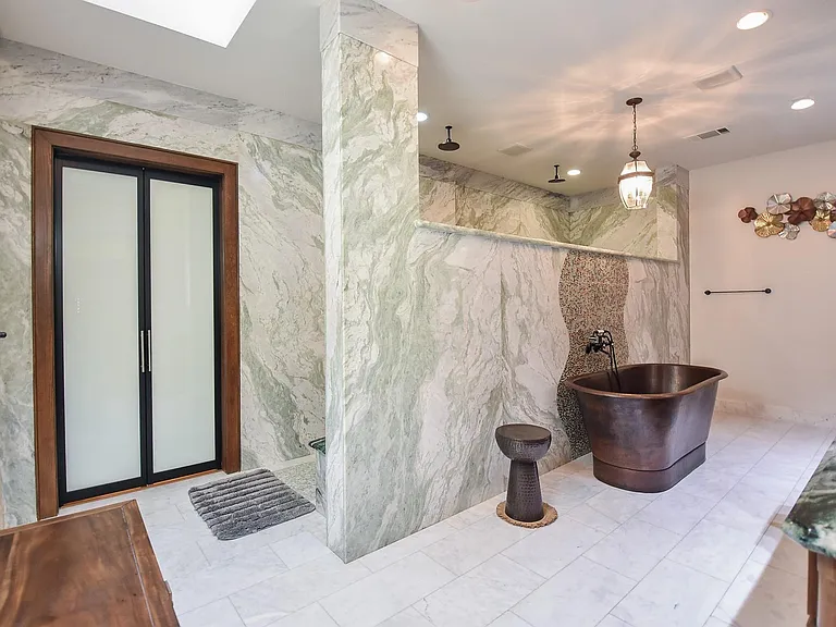825 Grubbs Rd — Photo 34