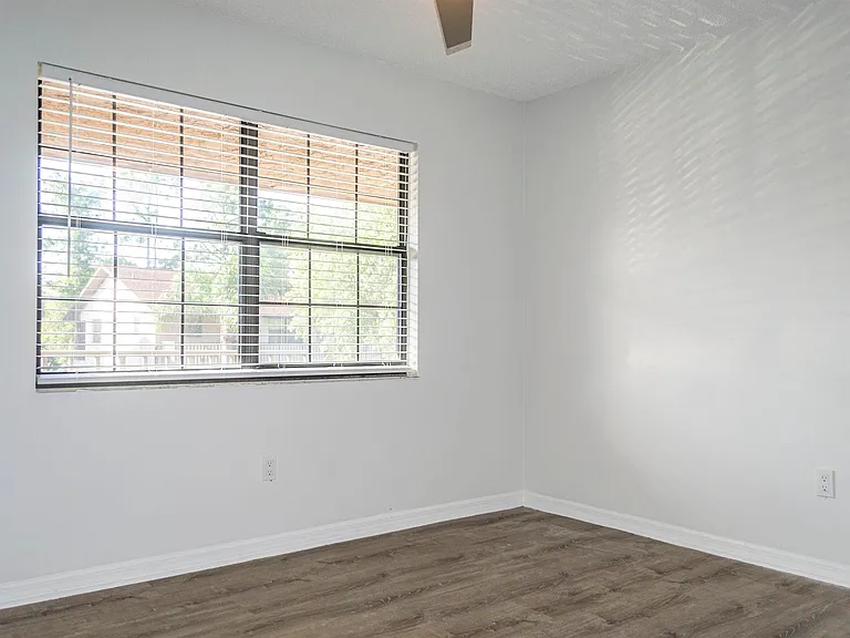 5321 Treetops Dr #T-202 — Photo 10