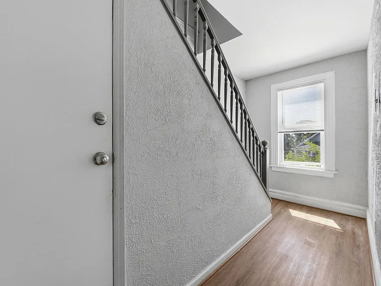 163 Walnut St #2 — Photo 7