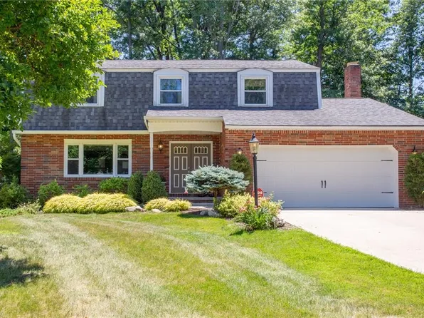 20685 Chestnut Dr, Strongsville, OH 44136