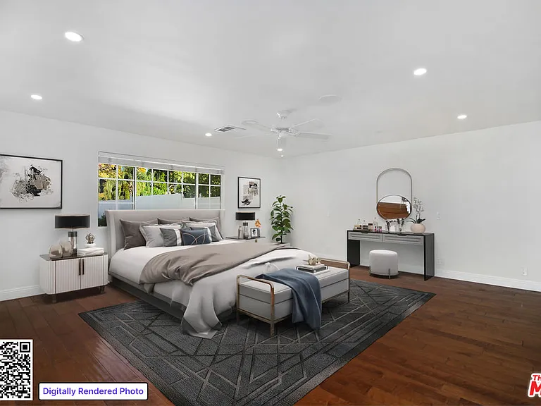 22960 Erwin St — Photo 10