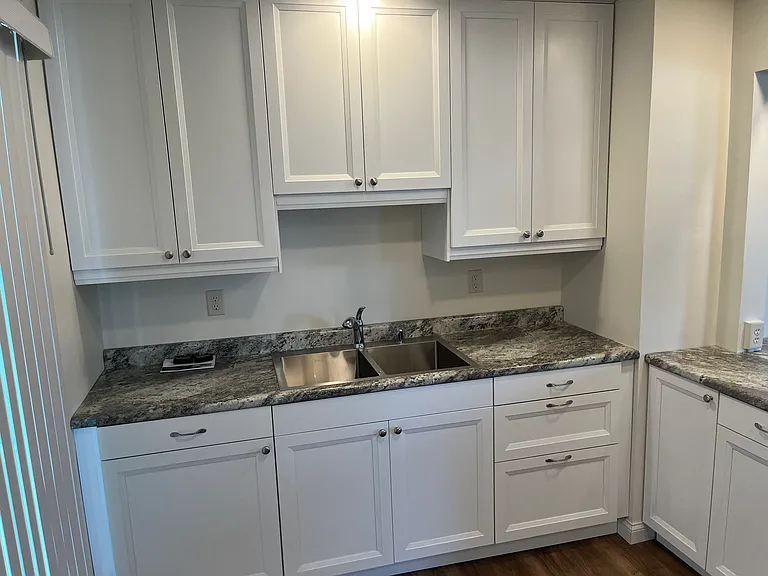 1631 W Wisconsin Ave — Photo 2