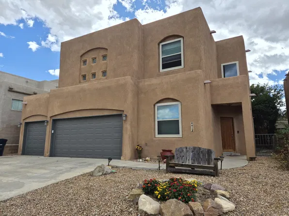 8412 Desert Sunrise Rd NE, Albuquerque, NM 87122