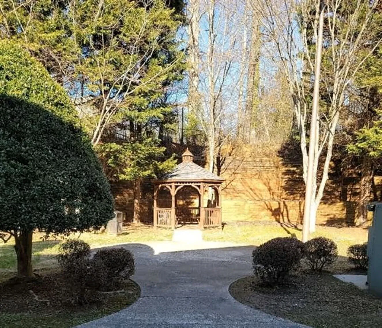 Andrews Heights — Photo 1