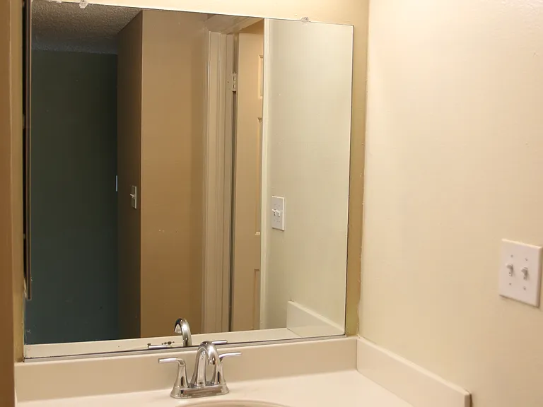 Saticoy Residences — Photo 10