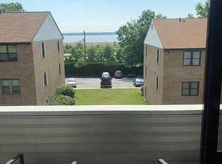 1123 Governor Cir, Wilmington, DE
