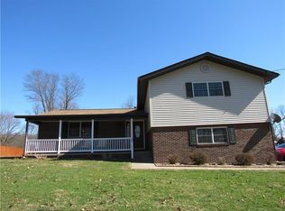 387 Wilson Rd, Clinton, PA 15026