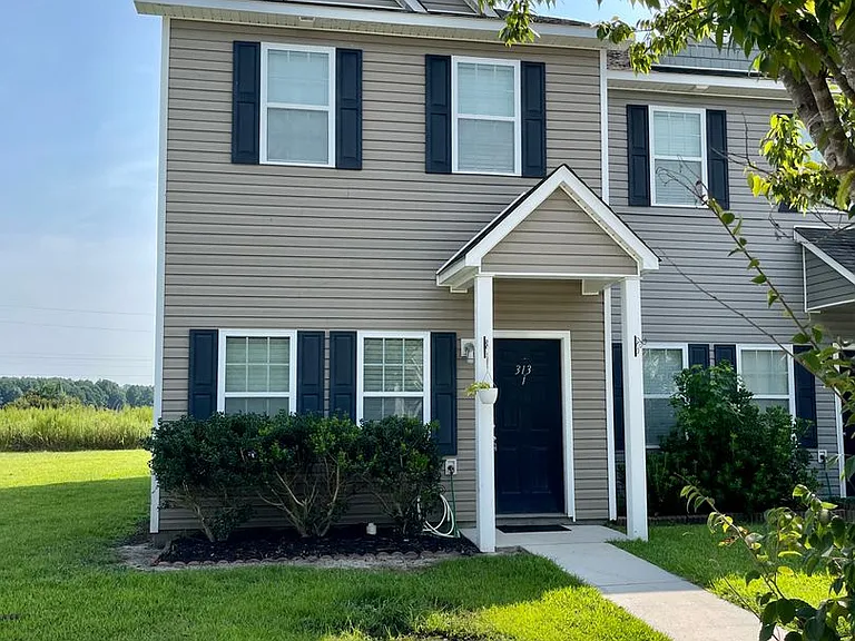 313 Burley Dr #1 — Photo 1