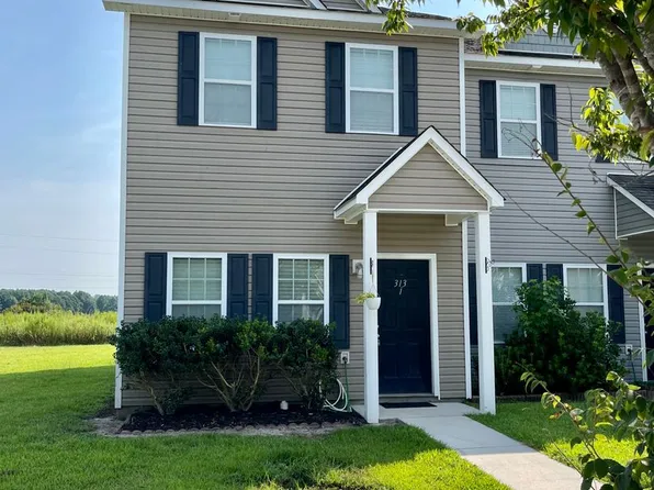 313 Burley Dr Unit 1, Hubert, NC 28539