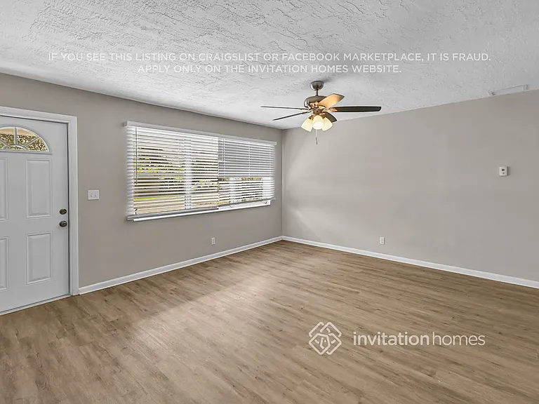 319 SW 9th Ave — Photo 6