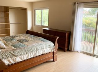 472 Via Savoy, Encinitas, CA 92024