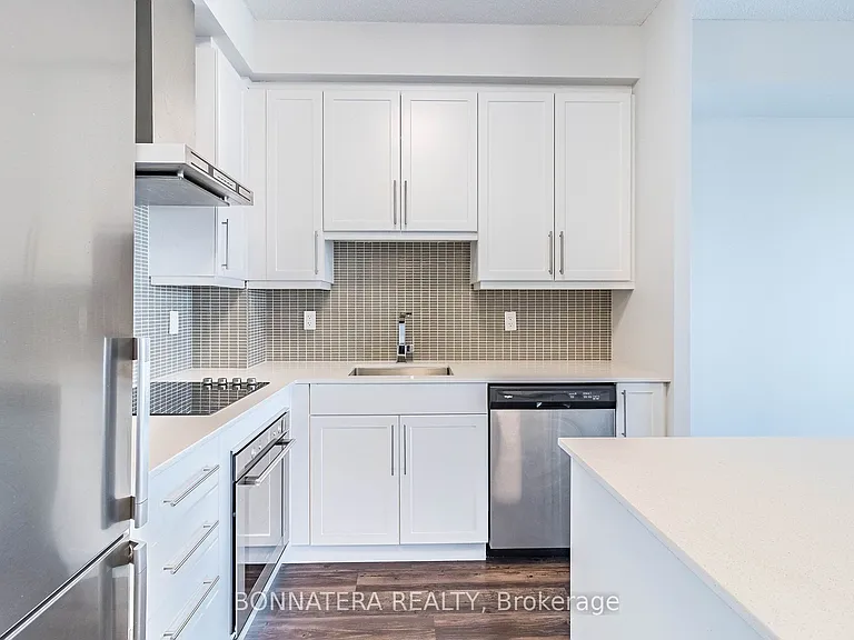 2081 Fairview St #803 — Photo 33