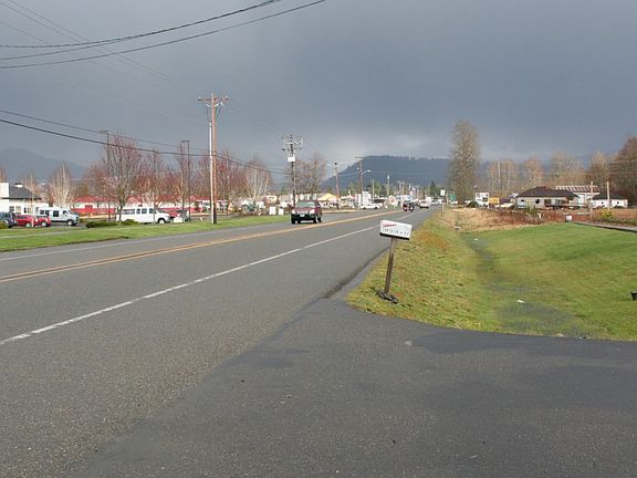 3rd image of 28820 Hwy 410 E
