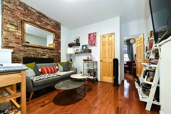 Rented by J Misrahi Realty Corp | media 7