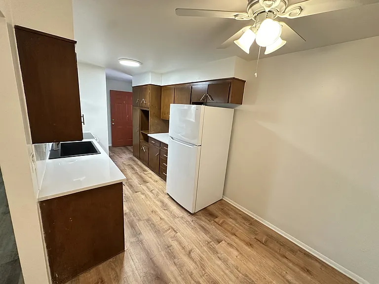 1220 S Rockford Ave #F — Photo 5
