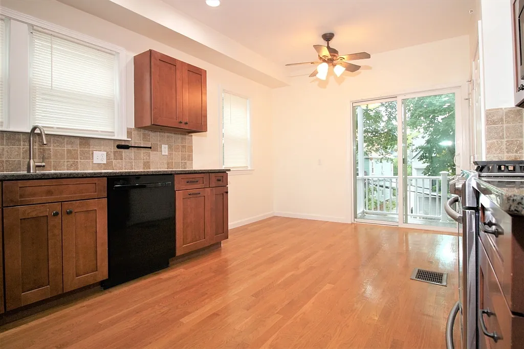3 bed, 2.0 bath, 1120 sqft, $3,450 — Photo 1