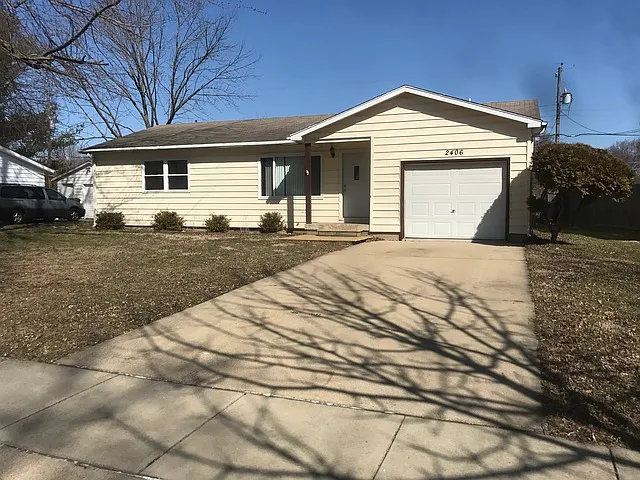 2406 Arden Dr photo 1