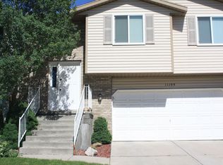 11199 S Sandy Ridge Dr, Sandy, UT 84094