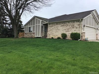 42170 Blossom Ln, Clinton Township, MI, 48038