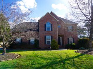 8452 Lawnpark Dr, Knoxville, TN 37923