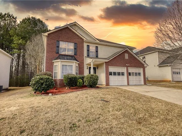4553 Carriage Park Dr, Lithonia, GA 30038
