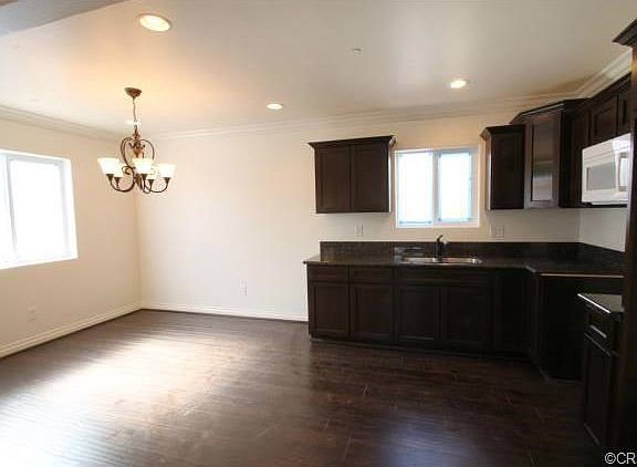 3rd image of 218 W 109th St
