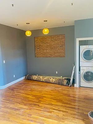 Rented by HOTPROPERTY NYC LLC | media 16