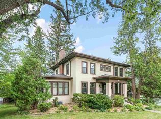 2532 E 4th St, Duluth, MN 55812